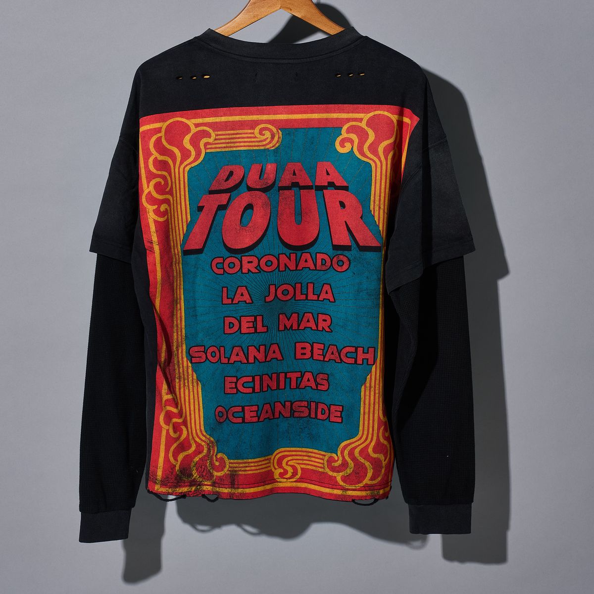 WORLD TOUR LS TEE SHIRT