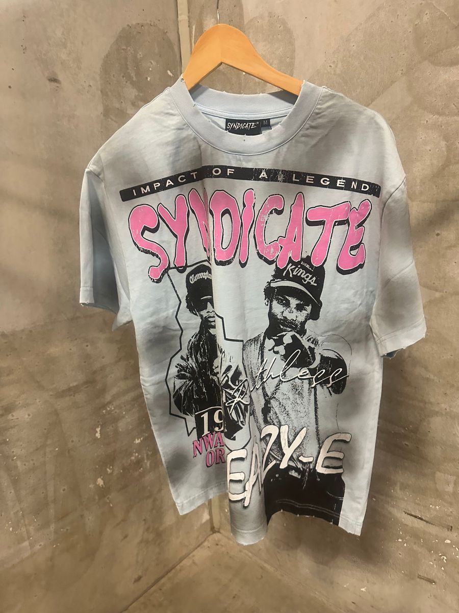 "EAZY E" TEE - BABY BLUE
