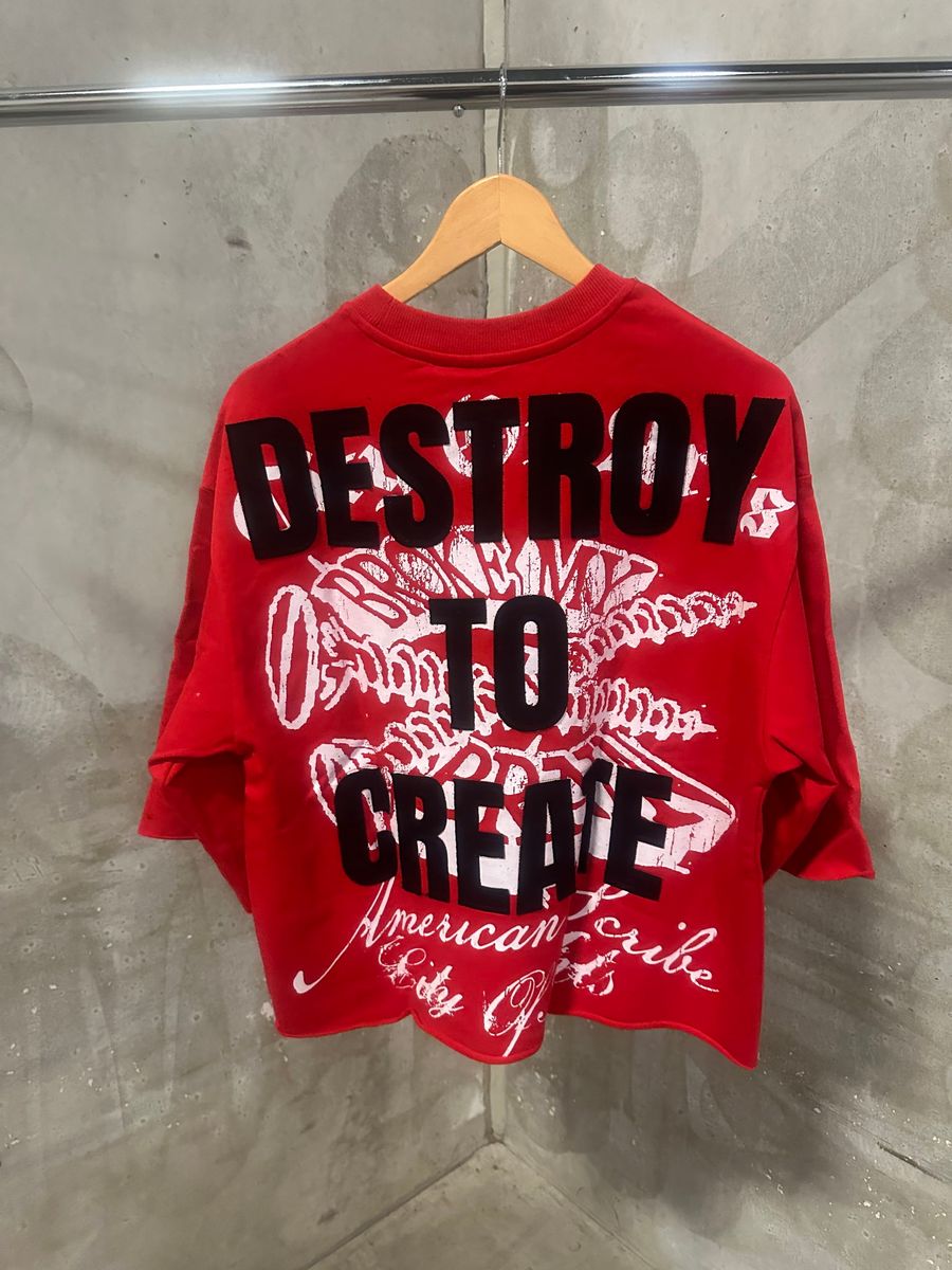 "ART" CROP TEE - RED