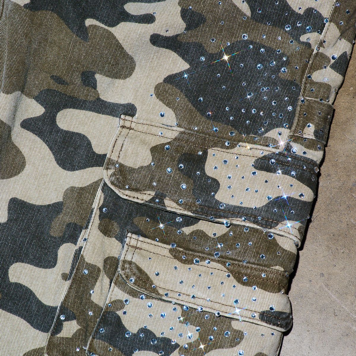 CREATIVE'' GREEN CAMO CARGO