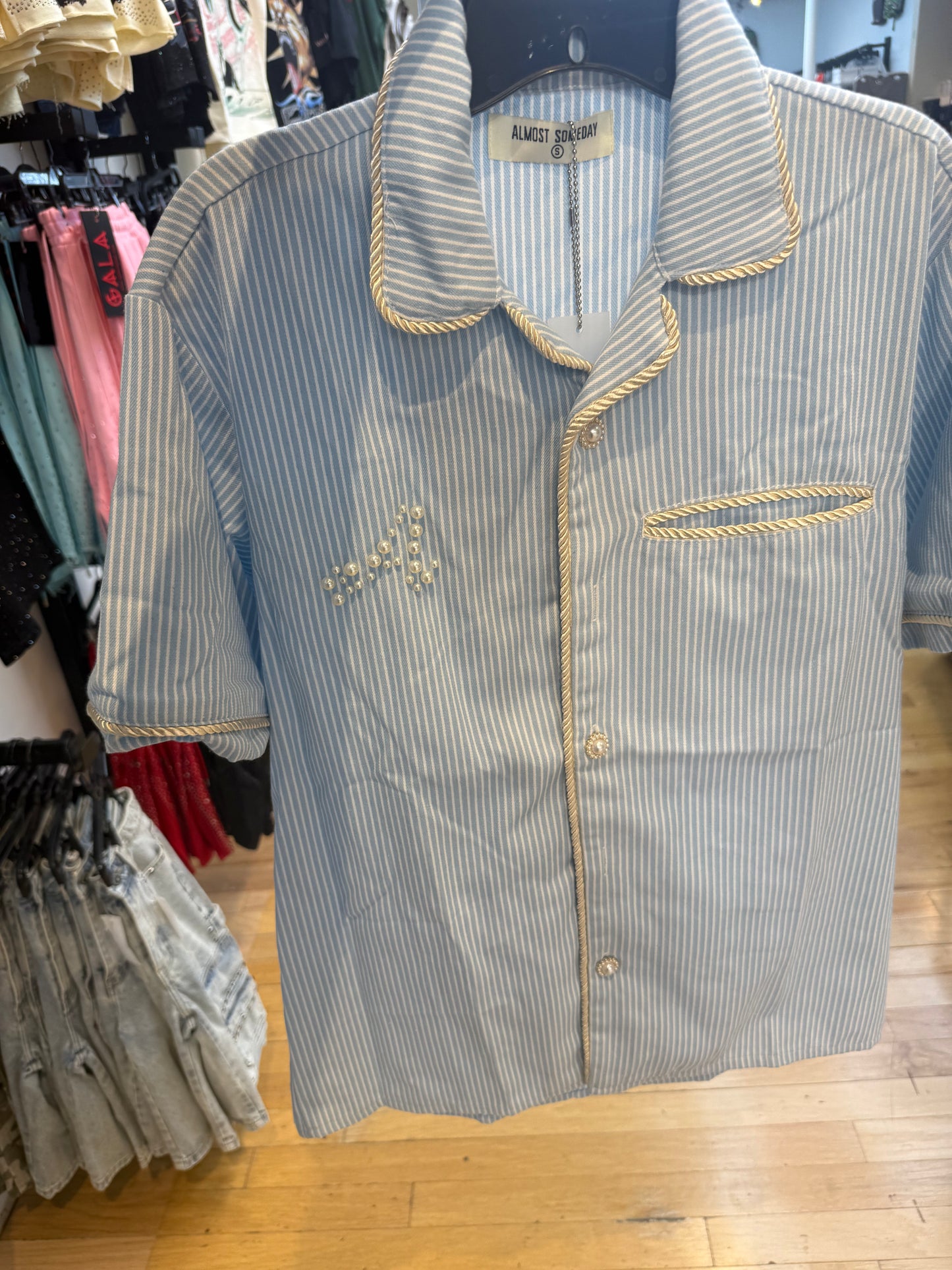Belfort Button Up