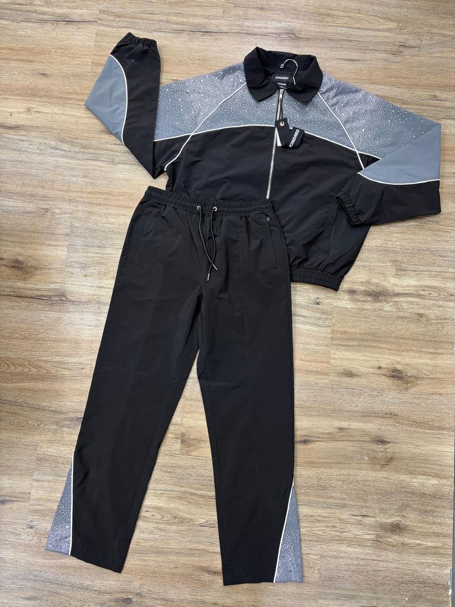 TRACK SUIT WITH RHINESTONE