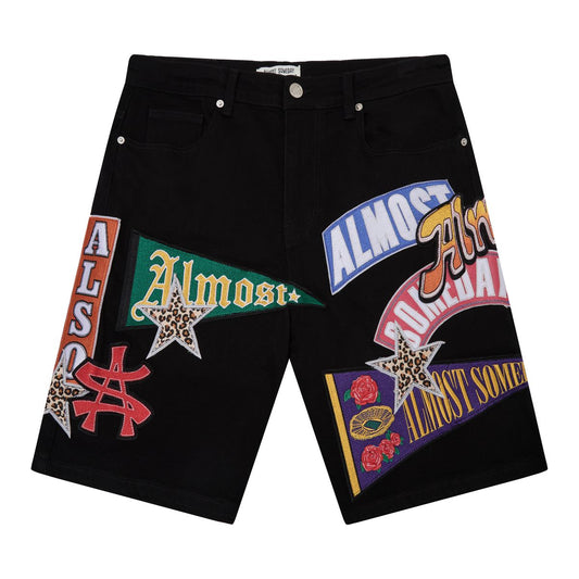 PENNANT DENIM SHORTS