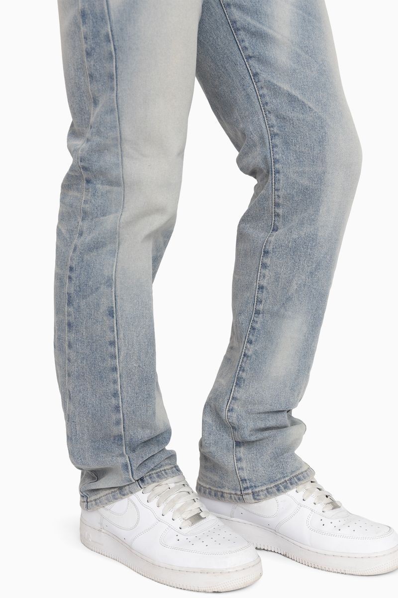 ESSENTIAL VINTAGE WASHED JEANS