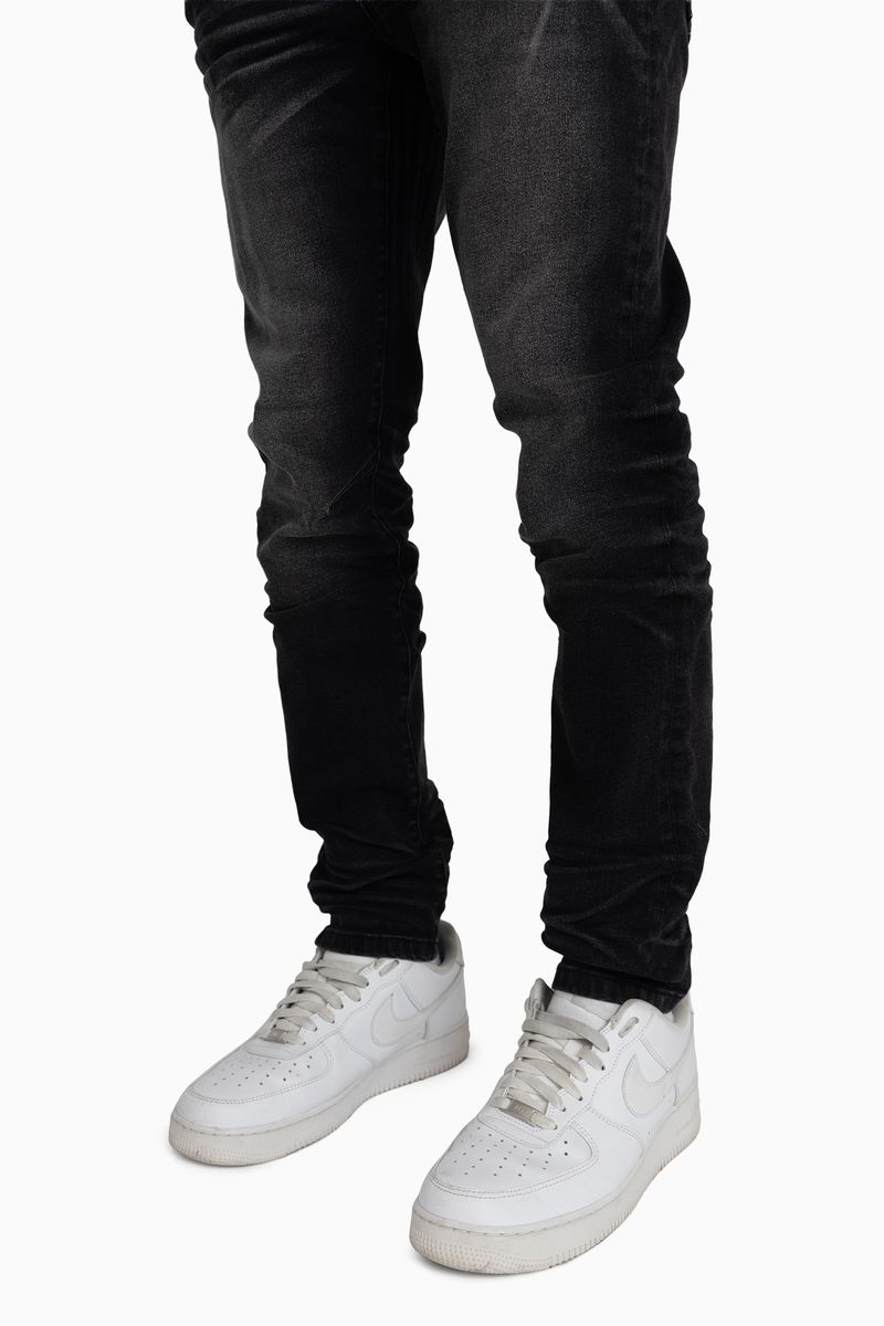 ESSENTIAL DRY EFFECT WASHED JEANS