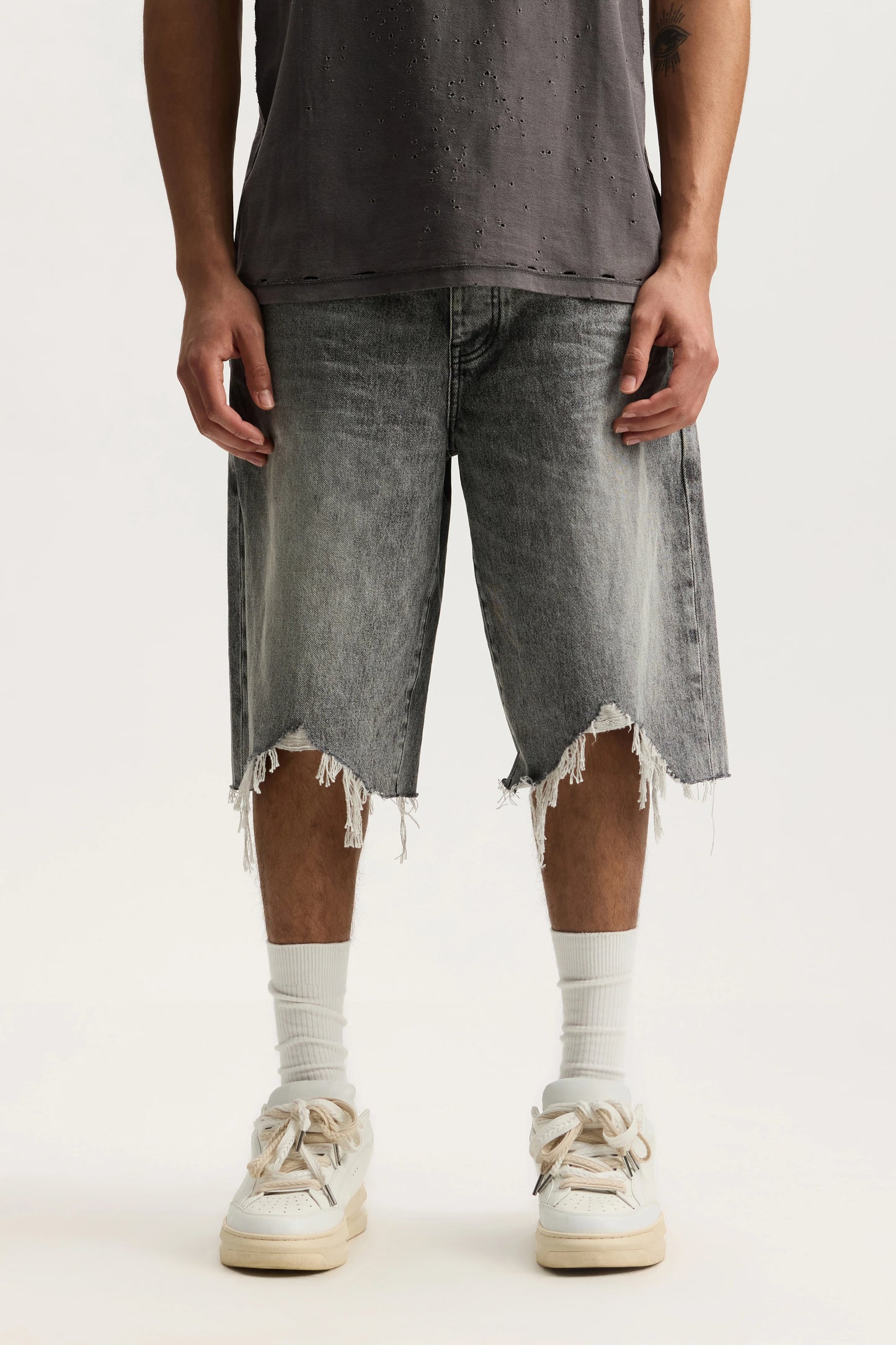 P070 High Summer Destroy Short