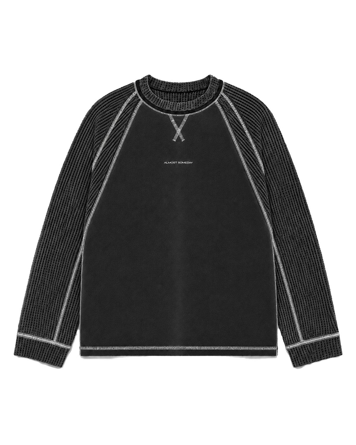 ALUMNI CREWNECK - Black
