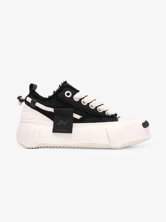 Elevate Javi | Black and Cream