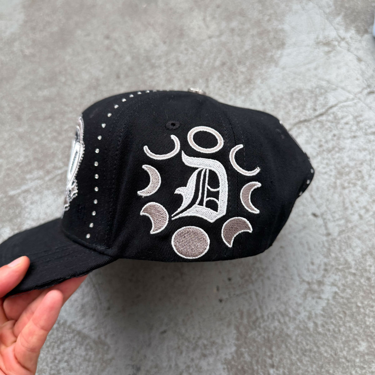 ONYX BLACK HAT