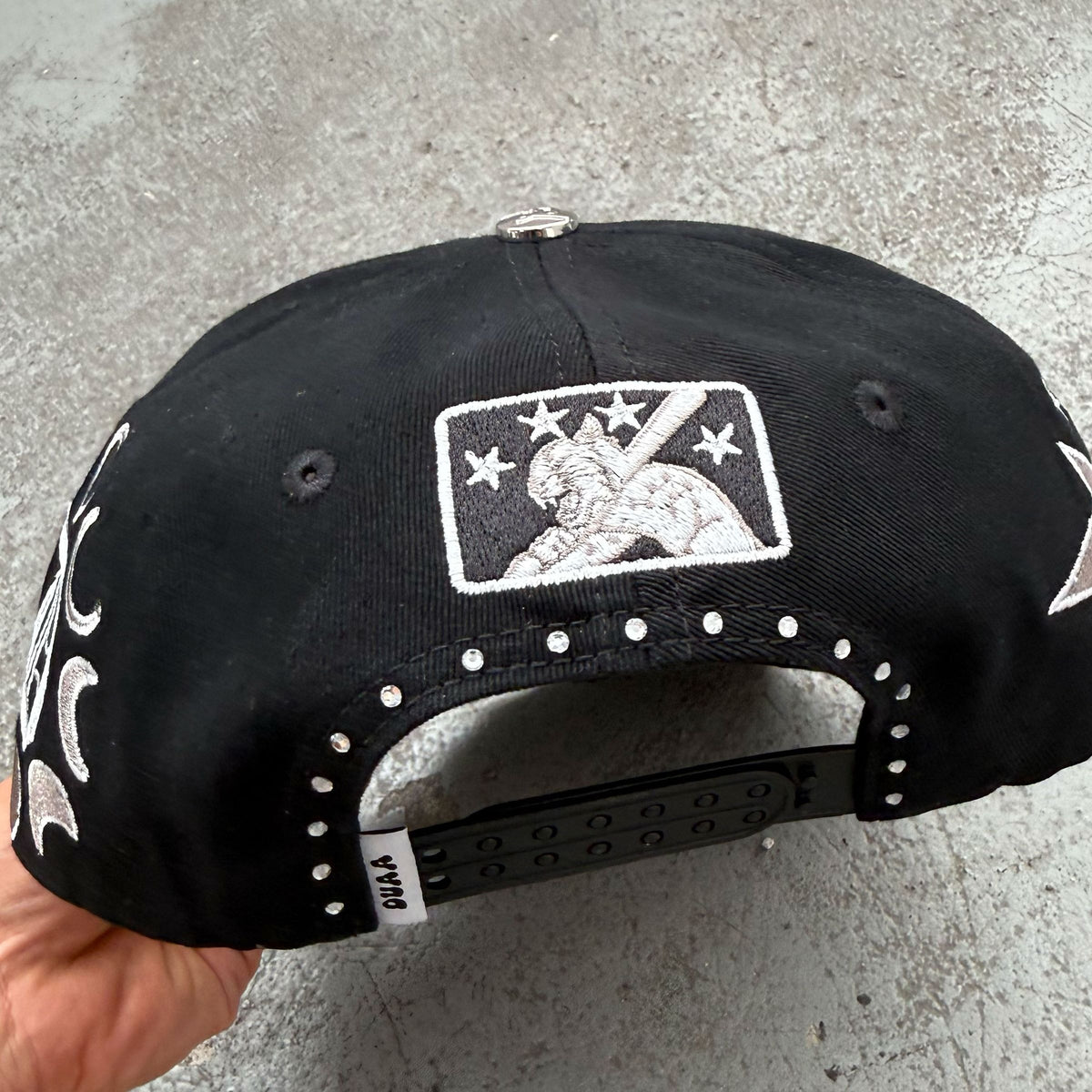 ONYX BLACK HAT
